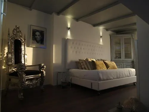 V Collection Relais Badoer Rom